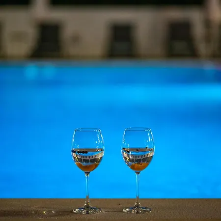 Lägenhetshotell Corcovado Deluxe With Heated Pool 4*