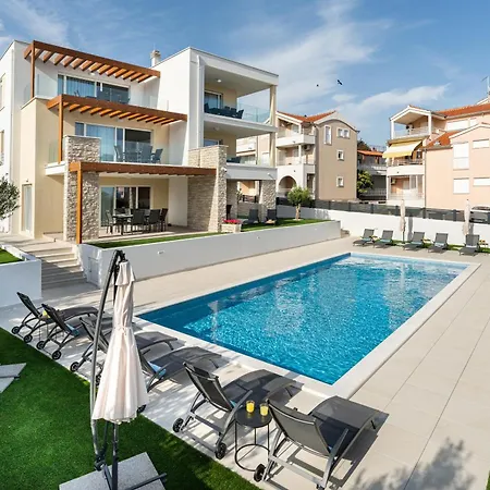 Corcovado Deluxe With Heated Pool Lägenhetshotell