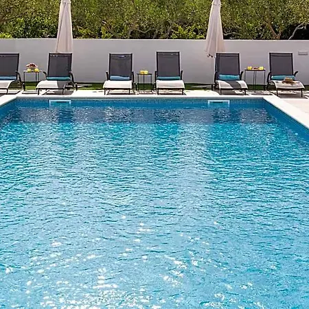 Corcovado Deluxe With Heated Pool Апарт-отель
