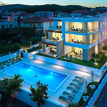 Corcovado Deluxe With Heated Pool 4*