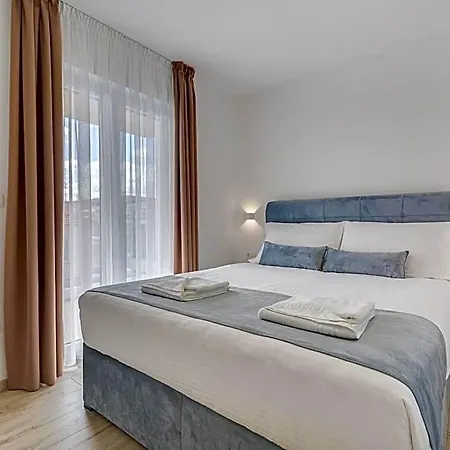 Апарт-отель Corcovado Deluxe With Heated Pool Водице