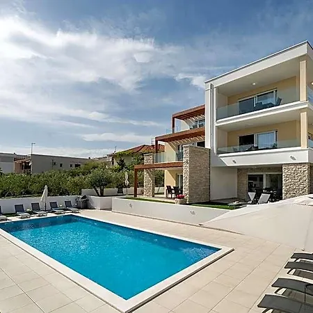 Corcovado Deluxe With Heated Pool 4*
