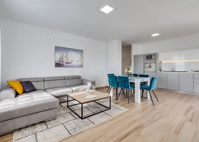 Апарт-отель Corcovado Deluxe With Heated Pool 4*